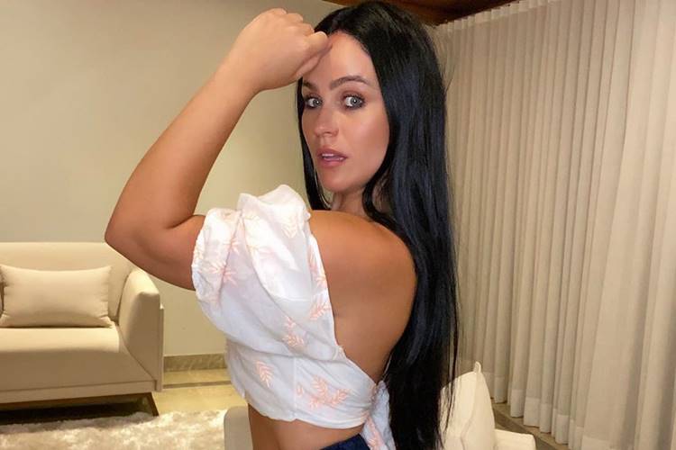 Belo corpo de Sara Costa, irmã de Eduardo Costa, chama atenção: “Caraca”