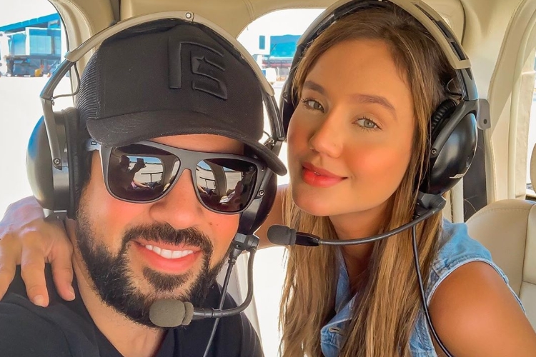 Grávida, esposa do sertanejo Sorocaba, Biah Rodrigues surge de biquíni e faz longo desabafo