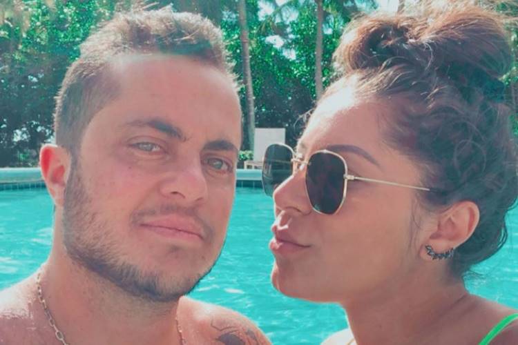 Esposa de Thammy Miranda posta foto fofa do filho do casal e internet se apaixona