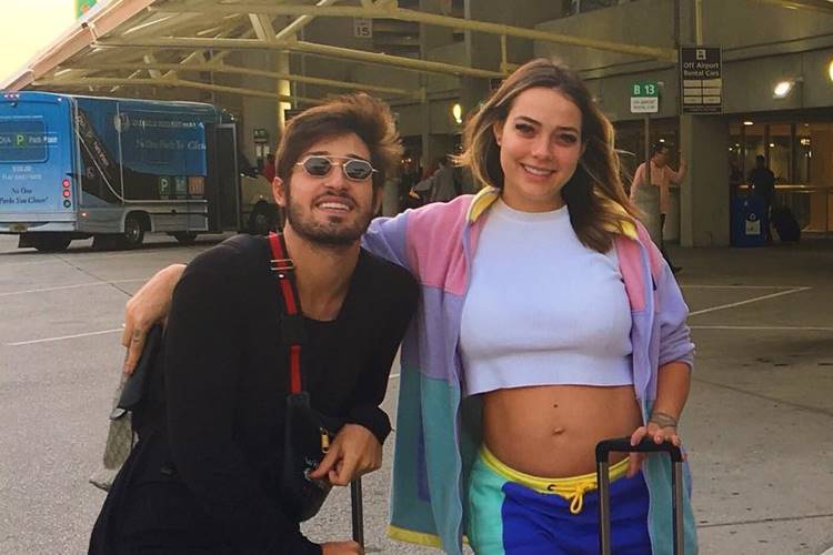 Vinicius Martinez e Carol Dantas celebram quarto mês do filho