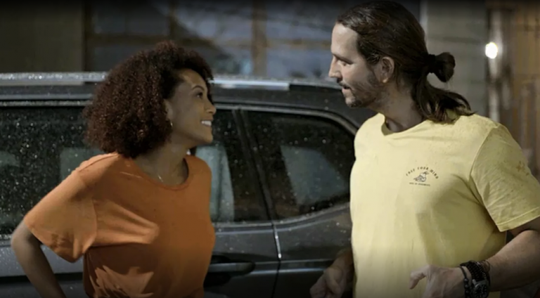 Amor de Mãe: Davi se surpreende ao ver Vitória ajudando alunos da ocupação