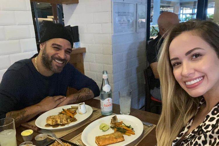 Adriano Imperador e a namorada - Reprodução: Instagram