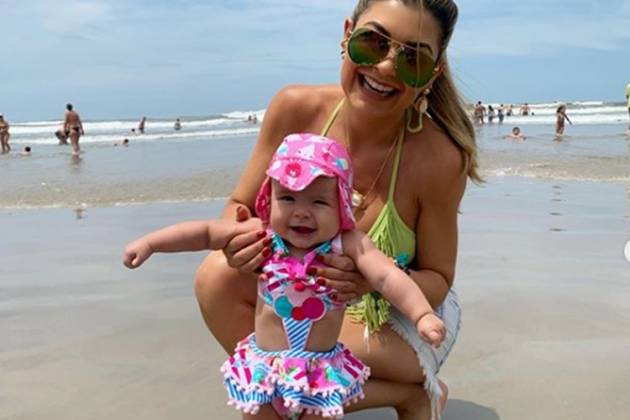 Amanda Françoso e filha Vitória reprodução Instagram
