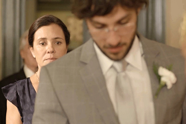 Amor de Mãe: Thelma contrata mulher para fingir ser a mãe biológica de Danilo