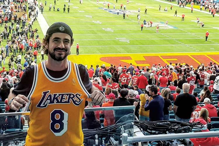 Felipe Andreoli presta homenagem a Kobe Bryant: “Meu atleta americano favorito”