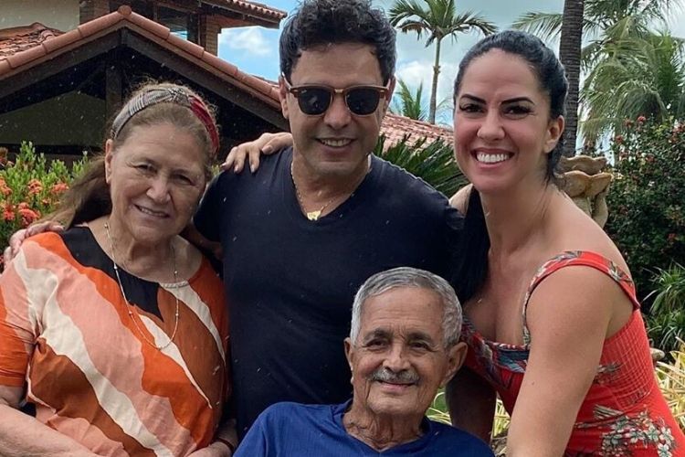 Graciele Lacerda, a noiva - Reprodução: Instagram do cantor sertanejo Zezé di Camargo e a família