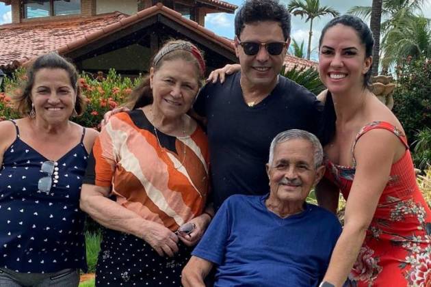 Graciele Lacerda, Zezé Di Camargo, os sogros e sua mãe