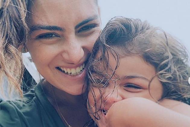Mariana Ulhmann e filha Maria reprodução Instagram Mariana Ulhmann e filha Maria reprodução Instagram