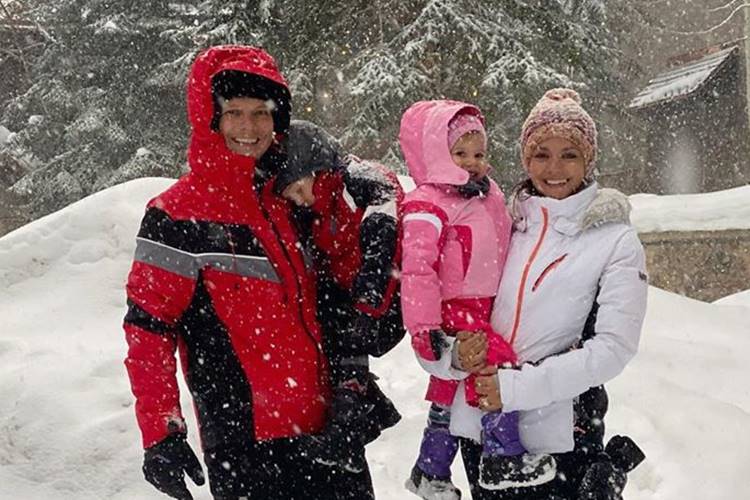 Thais Fersoza relata experiência dos filhos na neve