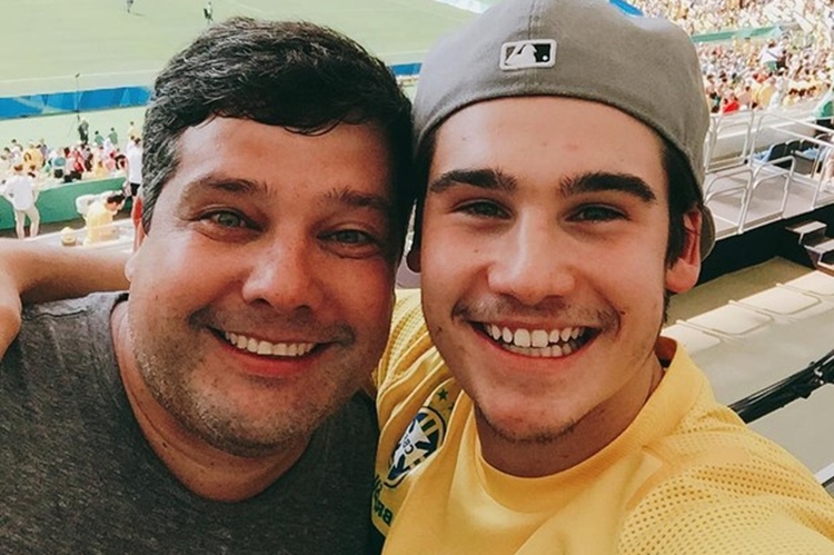 Nicolas Prattes faz declaração para o pai no dia do aniversário
