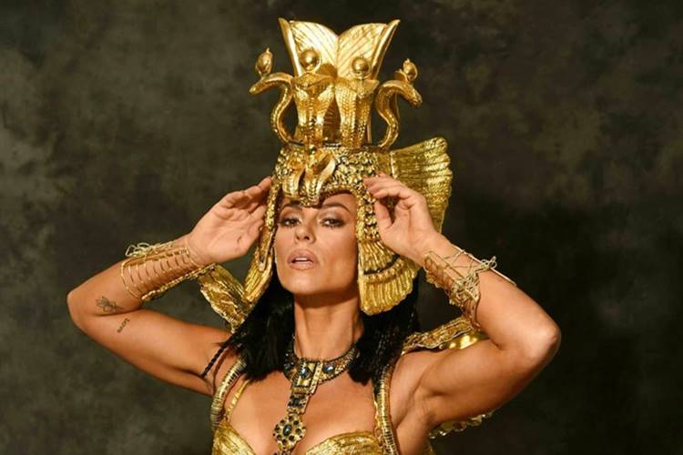 Paolla Oliveira celebra participação no Carnaval do Rio