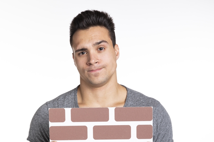 BBB20: Globo confirma que Polícia Civil entregou intimação a Petrix