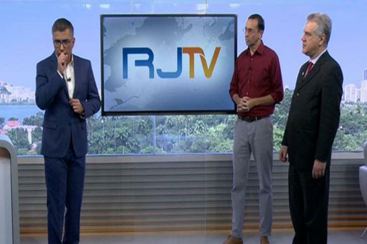 Apresentador da Globo se corrige ao vivo após gafe em entrevista sobre coronavírus