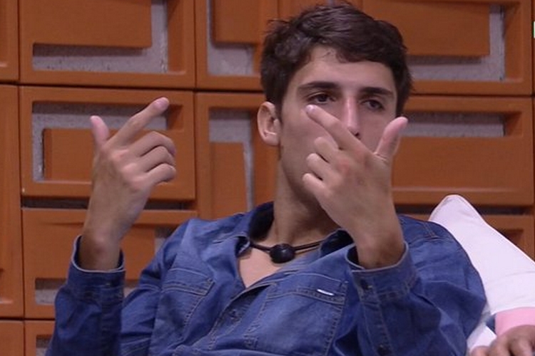 BBB20: Após eliminação de Guilherme, Felipe Prior bate boca com Rafa e Manu Gavassi