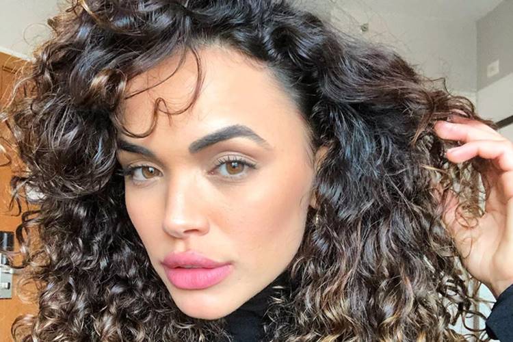 Giovana Cordeiro fala sobre carreira e relacionamentos