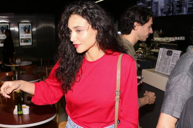 Namorado de Débora Nascimento 'foge' da atriz durante evento de pré-estreia - Lucas Ramos/AgNews