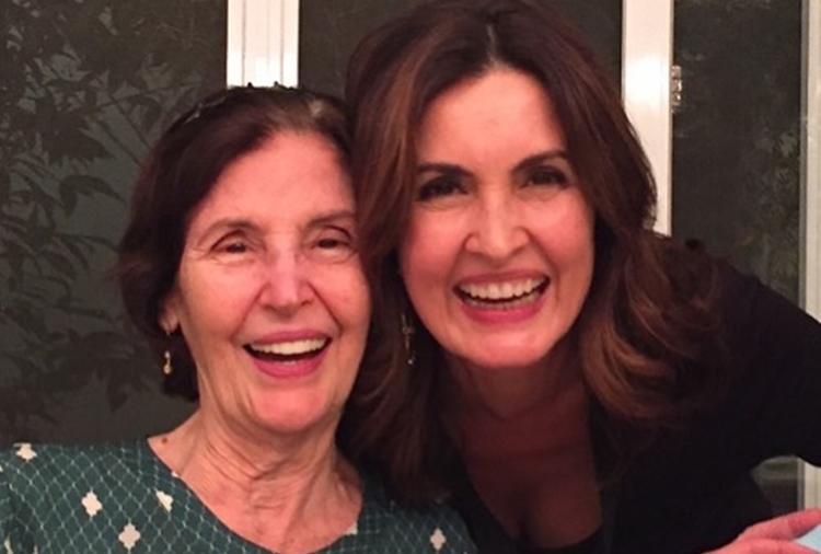 Fátima Bernardes faz homenagem à mãe no ‘Dia Internacional da Mulher’