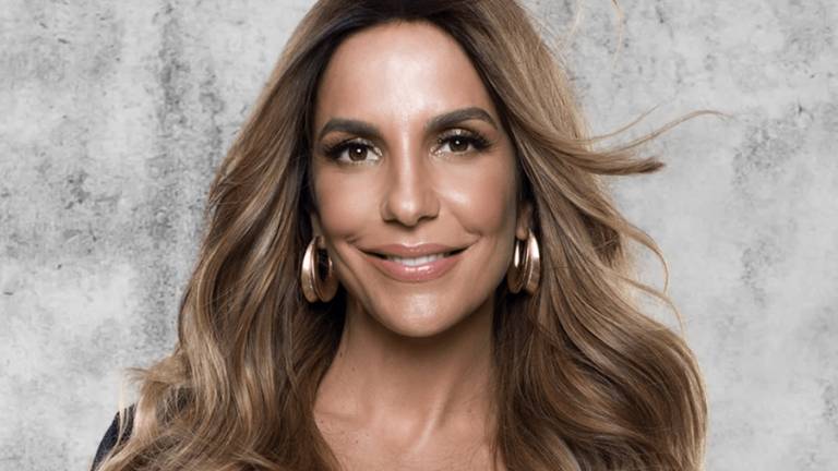 Ivete Sangalo filma vizinhos cantando sua música na quarentena