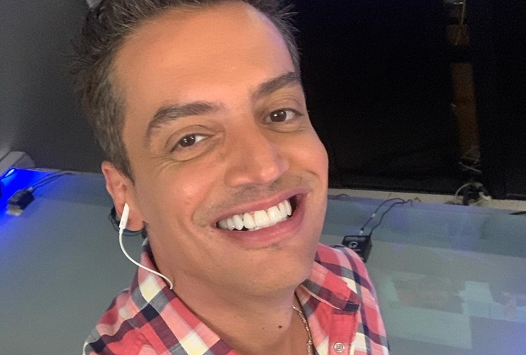 Léo Dias sinaliza treta com Rede TV! e anuncia que tomará decisão importante em breve