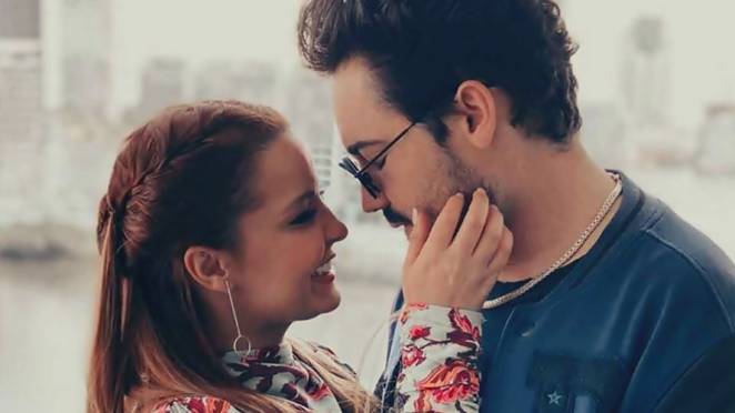 maiara-e-fernando-deixam-o-brasil Fim do namoro? Maiara e Fernando degelam conta no Instagram (Foto: Instagram)