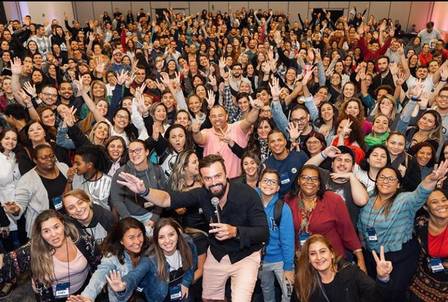 NAMORADO DE PAOLLA OLIVEIRA, DOUGLAS MALUF ENFRENTOU BATALHA CONTRA CÂNCER