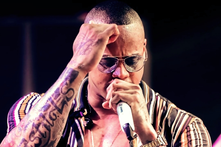 Léo Santana será o primeiro artista a transmitir live pela TV