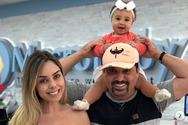 Deia Cipry, Edson Cadorini e filha Bella /reprodução Instagram