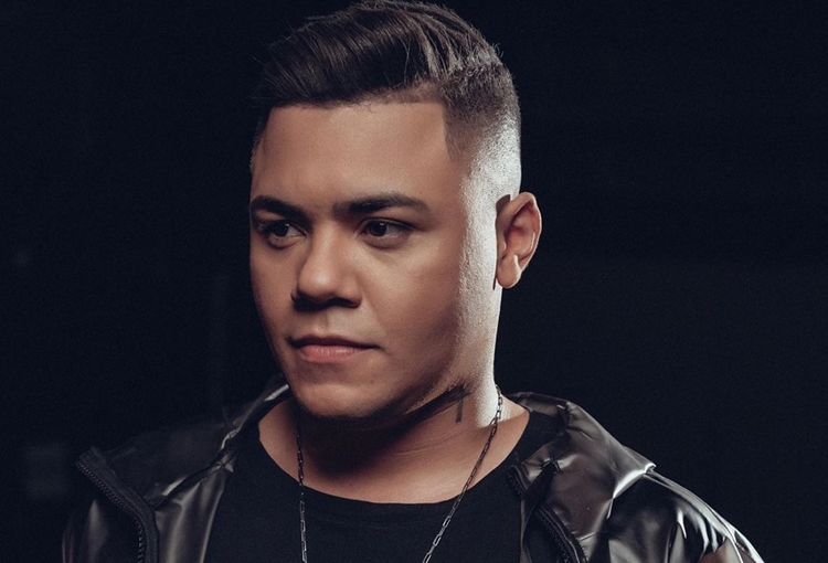 Youtube retira live de Felipe Araújo do ar; saiba o motivo