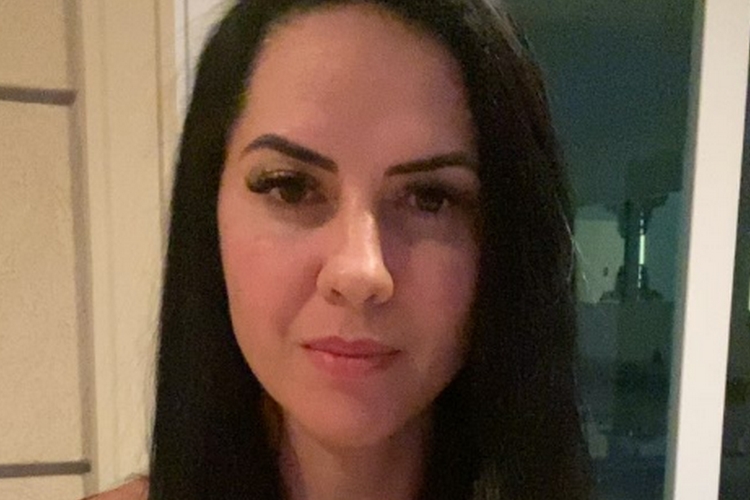 Noiva do sertanejo Zezé Di Camargo surpreende ao expor grande vício