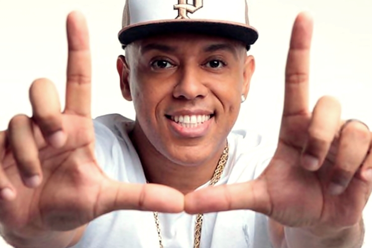 MC Koringa elogia artistas e diz que a quarentena está menos difícil graças as lives