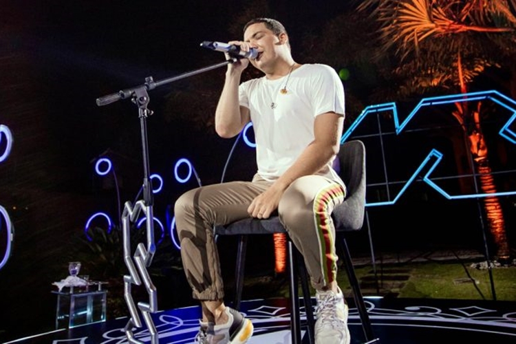 Wesley Safadão faz live show e grava seu novo DVD