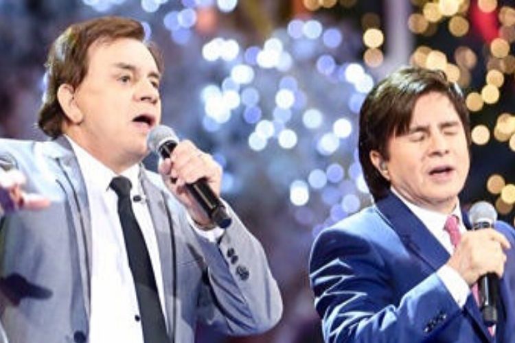 O cantor sertanejo Chitãozinho e o parceiro Xororó, que lamentaram uma triste morte - Reprodução: Instagram O cantor sertanejo Chitãozinho e o parceiro Xororó, que lamentaram uma triste morte - Reprodução: Instagram