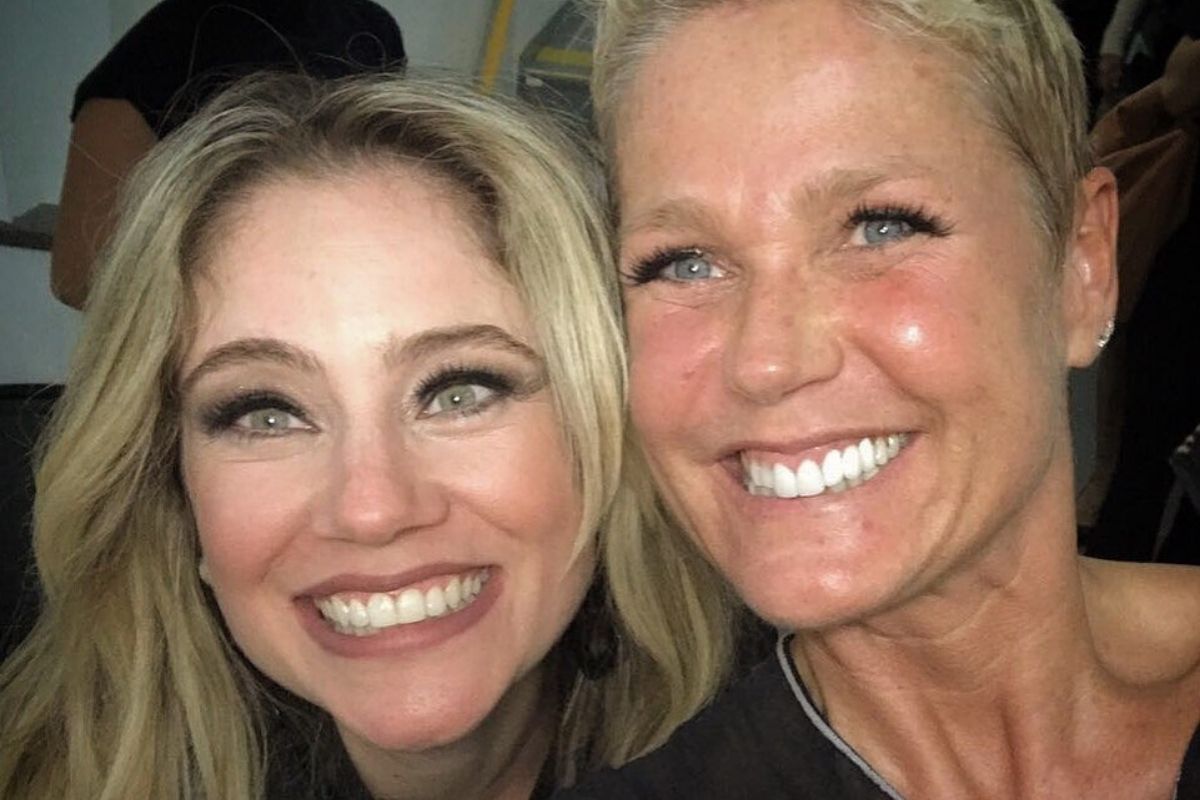 A ex-paquita Juliana Baroni e a apresentadora Xuxa Meneghel - Reprodução: Instagram