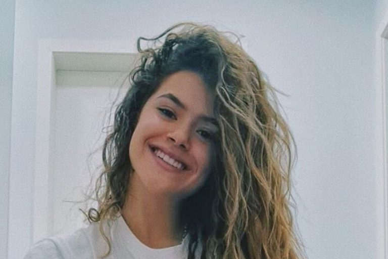 Maisa Silva recebe mensagem especial de aniverário do CEO da Netflix