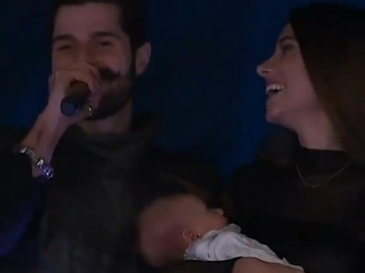 Alok recebe filho de 4 meses durante live ‘Em Casa’