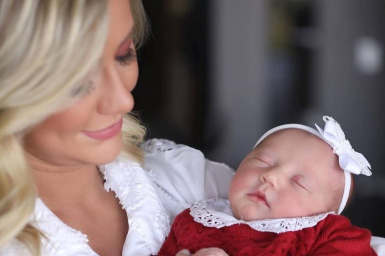 Ana Paula Siebert se declara para a filha: “Chegou para me transformar”