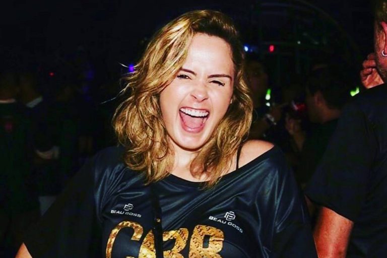 Ana Paula Renault surge com visual novo e surpreende