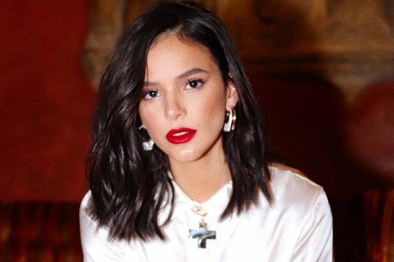 Bruna Marquezine rebate crítica em post sobre morte de jovem