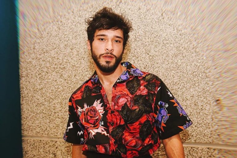 Bruno Fagundes admite uso de drogas na tentativa de esconder homossexualidade