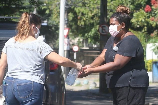 Cacau Protásio quebra quarentena e arrecada alimentos no Rio de Janeiro - Fabio Martins/AgNews