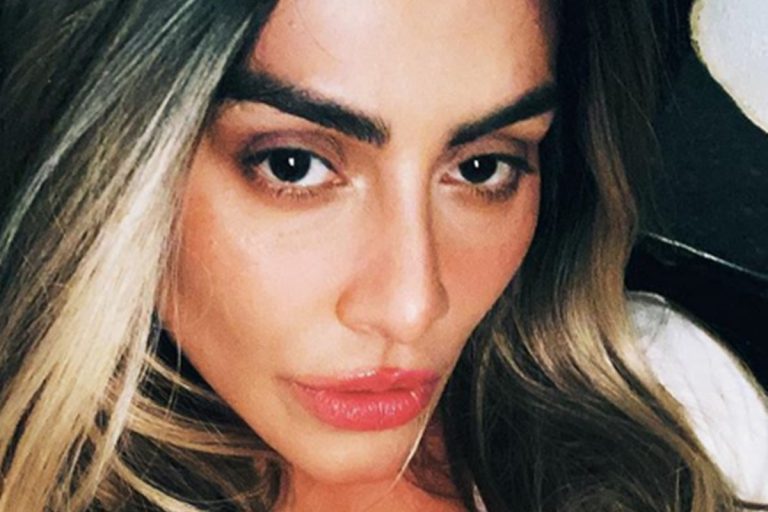 Cleo conta sobre situação que vem acontecendo durante a quarentena