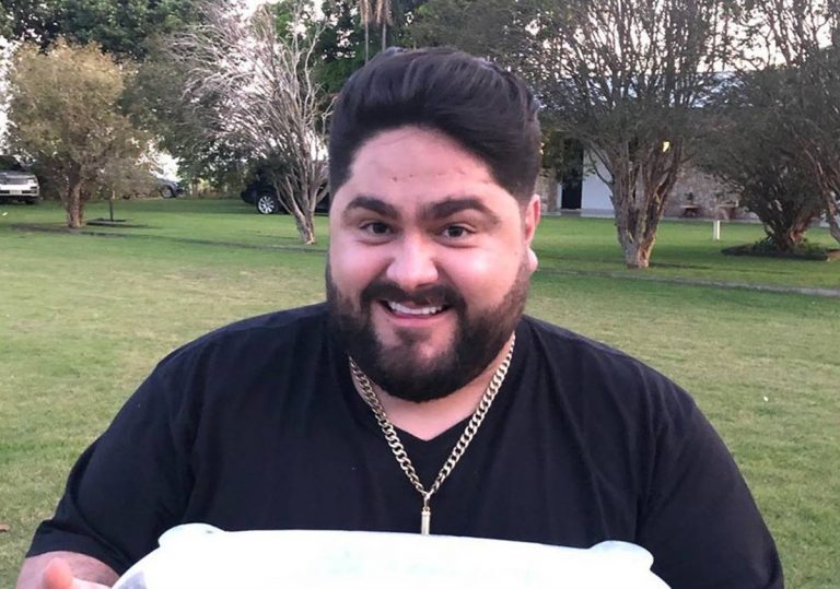 “Não estou dizendo que ser obeso é bom”, desabafa César Menotti