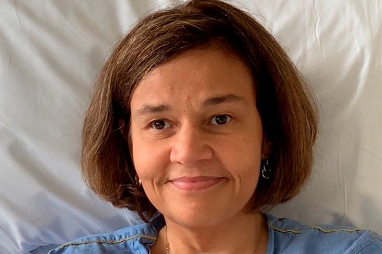 Cláudia Rodrigues é internada às pressas e preocupa: ”Orem”