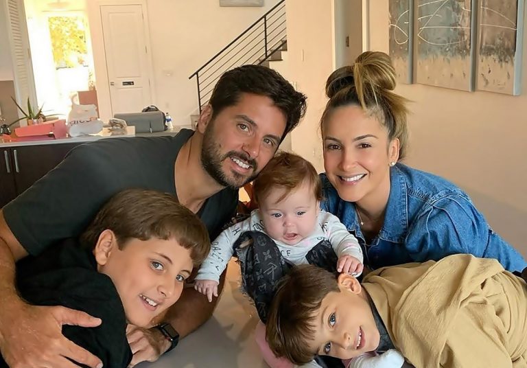 Claudia Leitte grava farra com os filhos durante quarentena e fofura da filha mais nova chama atenção