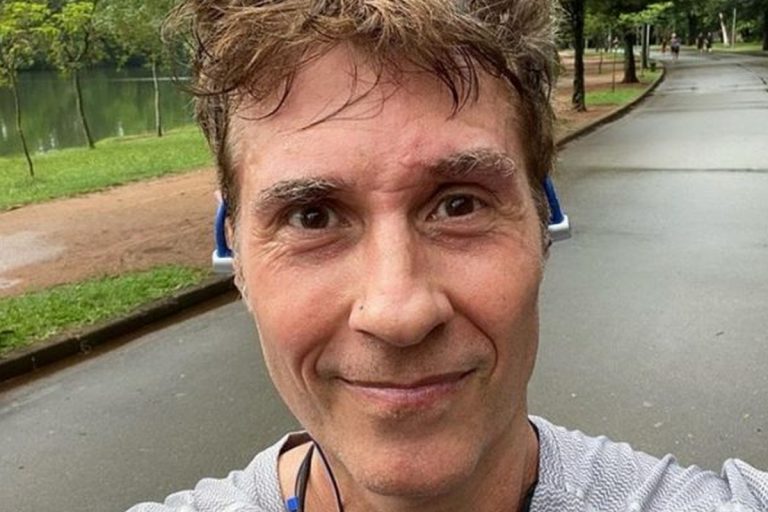 Dinho Ouro Preto larga novo vício após cura do coronavírus