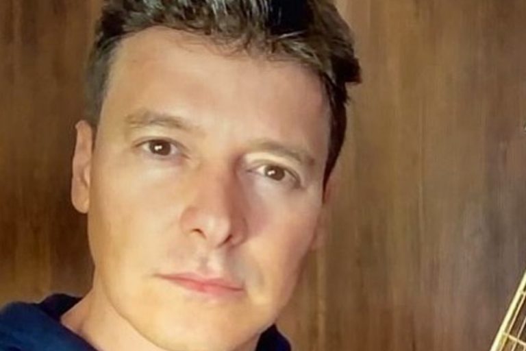 Rodrigo Faro revela planos de turnê musical na carreira como cantor: “Virou coisa séria”