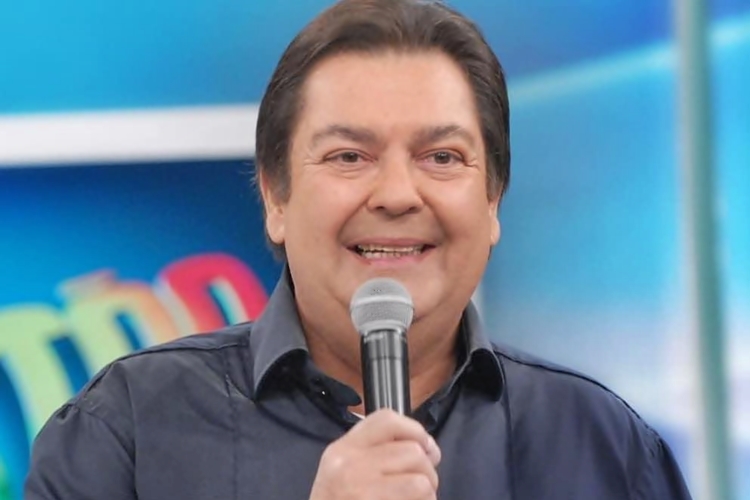 Faustão grava vídeo em apoio aos profissionais da saúde