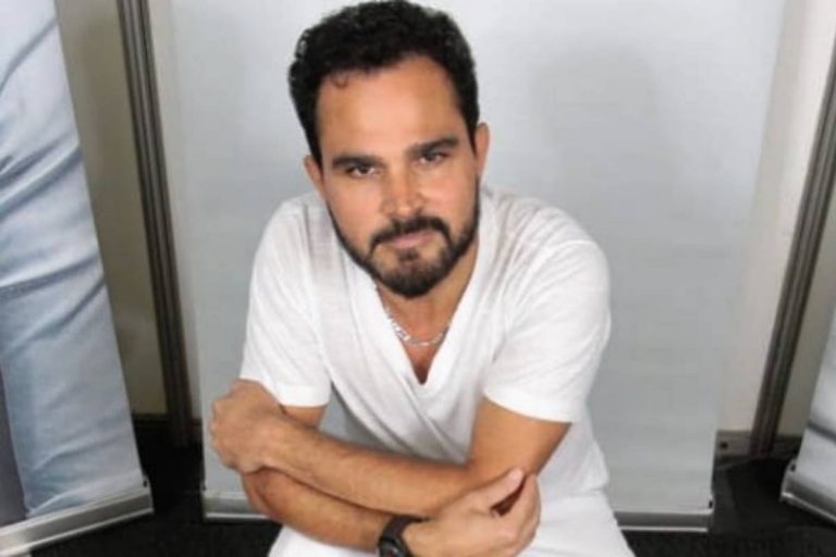 Sertanejo Luciano Camargo mostra momento fofo com a filha: “Muito amor”