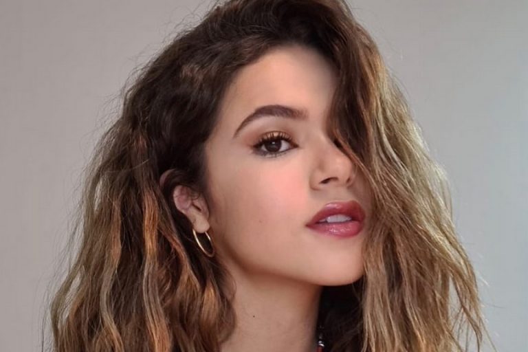 Maisa Silva revela conclusão de curso internacional em plena quarentena e comemora