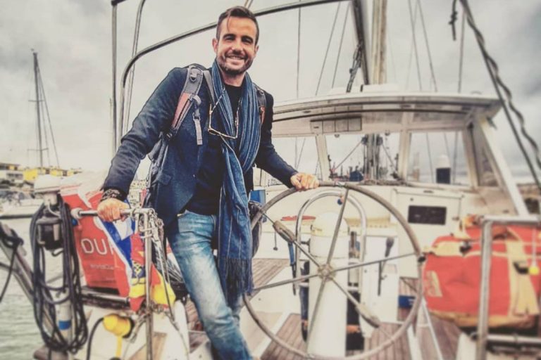 Max Fercondini fala sobre rotina a bordo de um veleiro: “Experiência incrível”